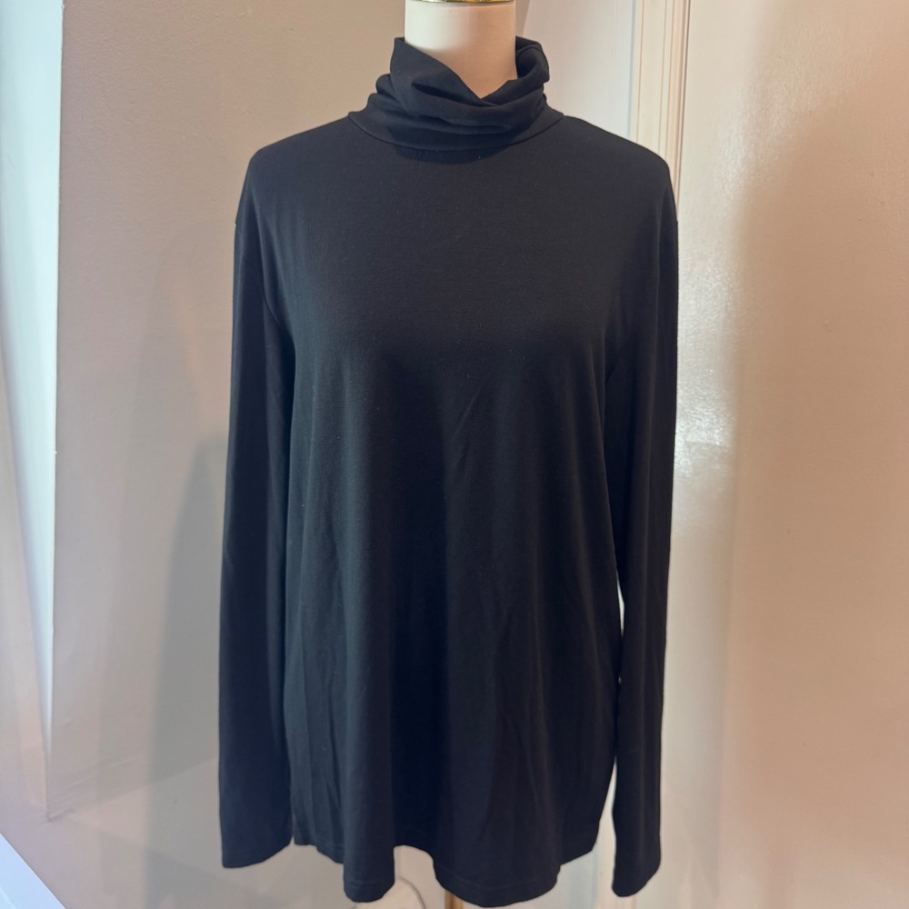 SHEIN Black Solid Turtleneck Long Sleeve Top Essential Layering Piece | Size L